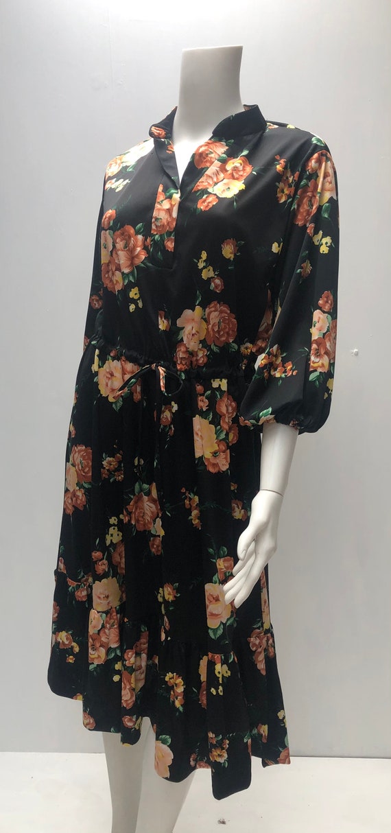 1970s black floral midi dress. Vintags brown flor… - image 9