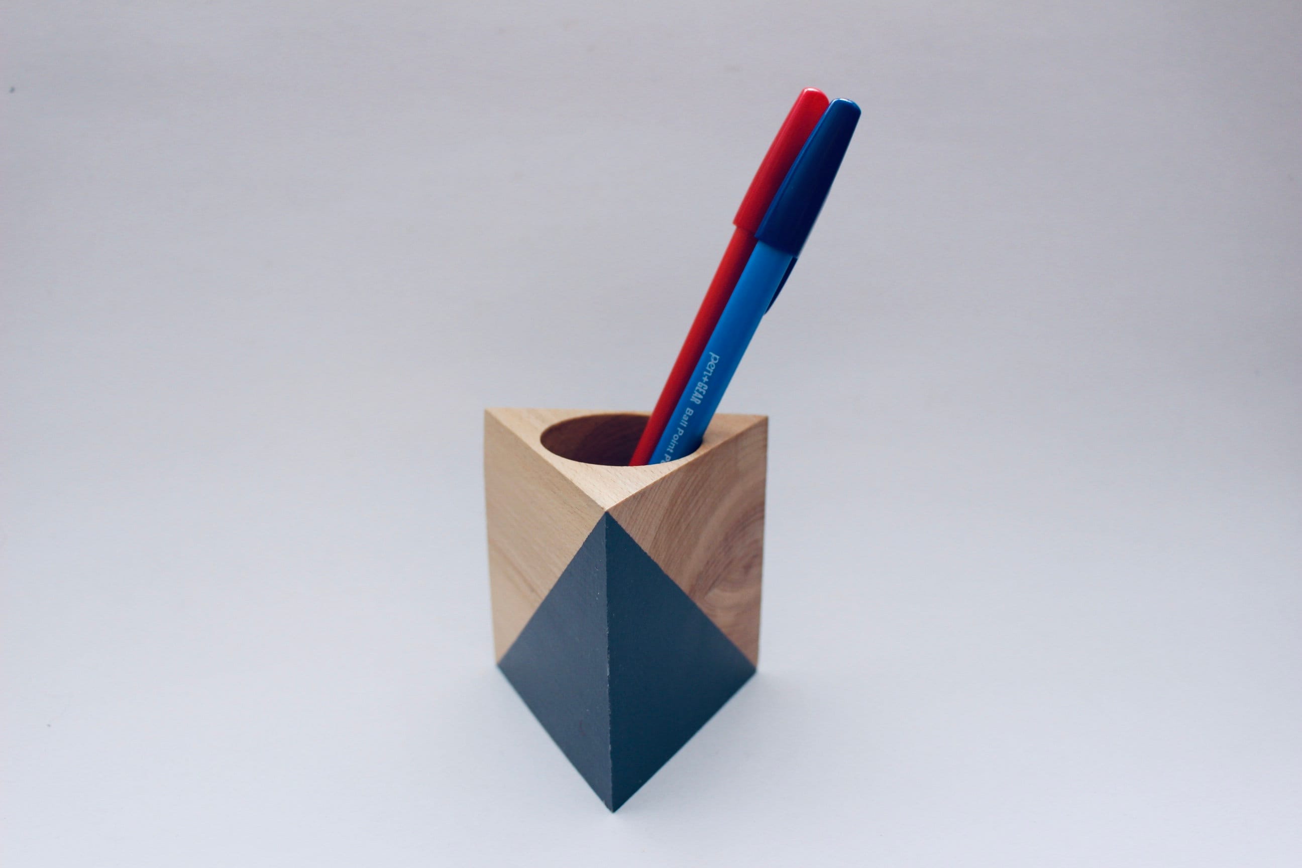 wooden pencil shaped pencil holder