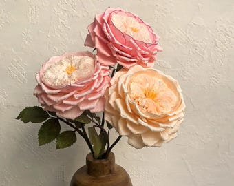 Handmade paper rose - long-lasting, sustainable floral decoration - lifelike paper flower - gift idea - bridal bouquet