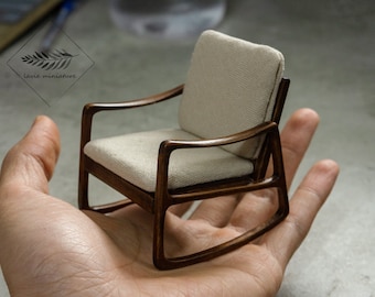 Rocking chair 1/12 scale - roombox, antique dollhouse, vintage dollhouse, dollhouse miniatures