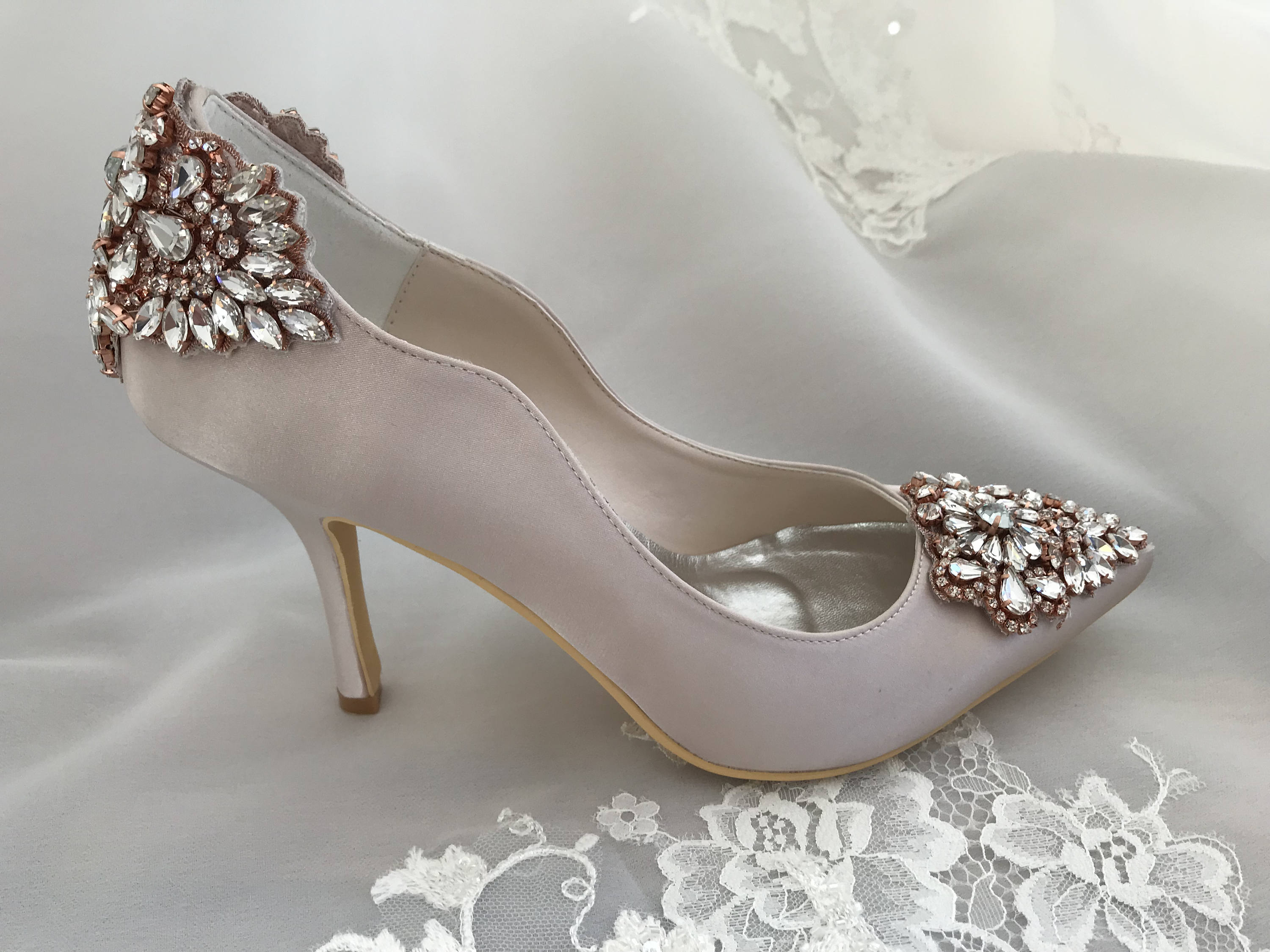 bridal shoes golden color