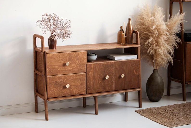 Credenza in legno, credenza moderna in noce della metà del secolo, buffet della credenza, console multimediale porta TV, buffet della credenza, arredamento per la casa, credenza immagine 1