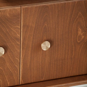 Aparador de madera, aparador de nogal moderno de mediados de siglo, aparador buffet, consola multimedia de soporte de televisión, buffet de aparador, decoración del hogar, credenza imagen 5