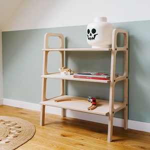 Mid Century Modern Kids Bookshelf: Baltic Birch Plywood Ladder Design