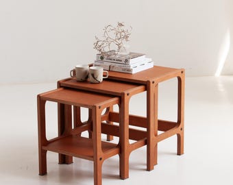 Wooden coffee table, Mid Century Modern Nesting Coffee Table, Walnut table, vintage coffee table