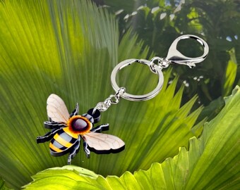 Acrylic Honey Bee Keychain: Sweet Flying Insect