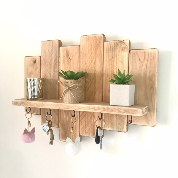 Étagère porte clés en bois de palette by WoodAixpo