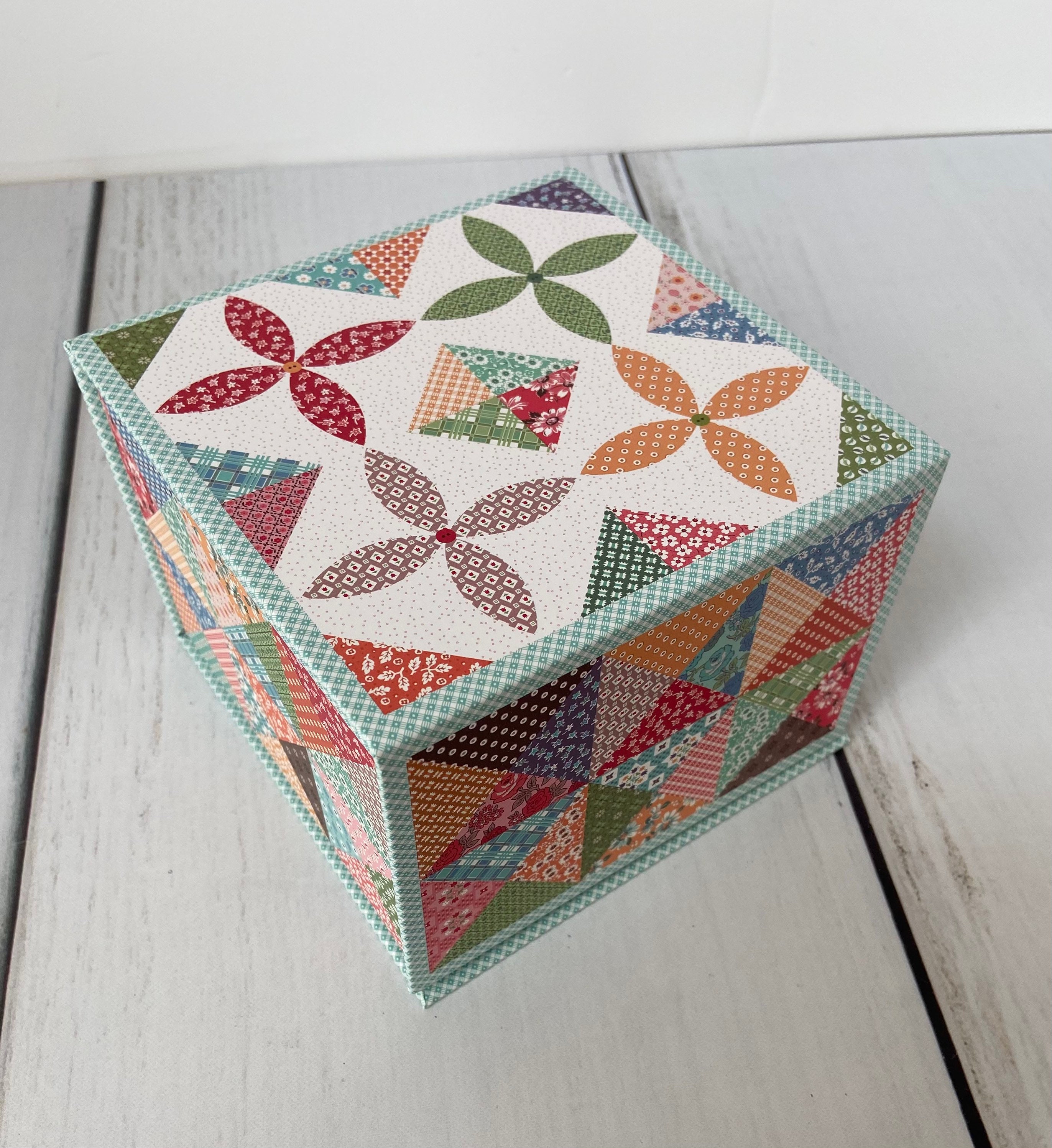 Flea Market Table Runner Boxed Kit by Lori Holt for Riley Etsy