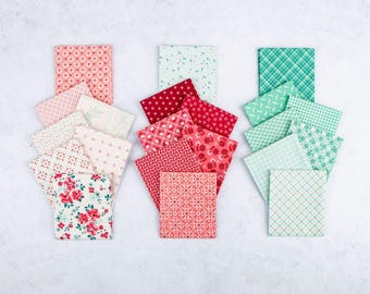 Paquete de telas Berry & Sage Fat Eighth (21 piezas) de Lori Holt para Riley Blake Designs