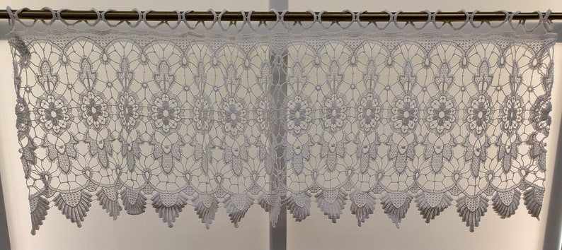 48Wx16L Valance White