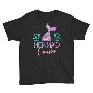 Meerjungfrau Cousin - Meerjungfrau Party Shirt - passende Meerjungfrau Shirt - Kinder Meerjungfrau ShirtYouth Kurzarm T-Shirt