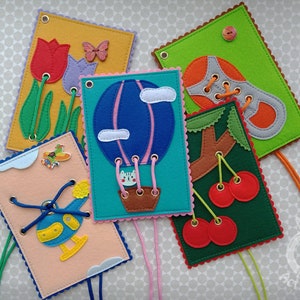 Kaarten rijgen, stil boek voor peuter, montessori-naaispeelgoed voor peuter, activiteit fijne motoriek, vilt speelgoed rijgen, educatief spel voor peuters