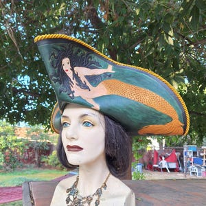 Mermaid Tri Corner Leather Pirate Hat - Etsy display picture 1