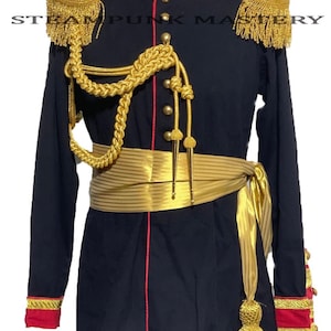 Ceremoniell militärkavaj: Svart & Röd, Fransade axelband, Skärp