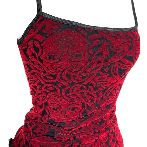 レイヴンゴシック レッドメデューサキャミトップ サイズ バスト34”36”38”にフィット