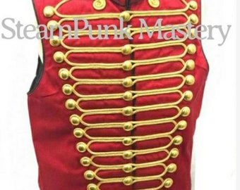 Armée militaire steampunk noir rouge avec gilet de hussard tressé en or avec boutons en laiton pour s'adapter à la taille de 40 po, 42 po, 44 po