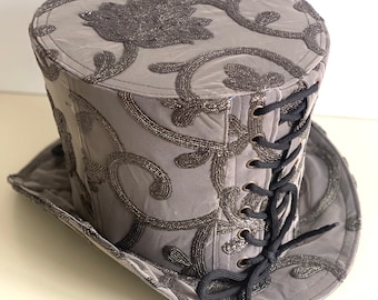Elegant steampunk gothic hand made top hat in 57cm