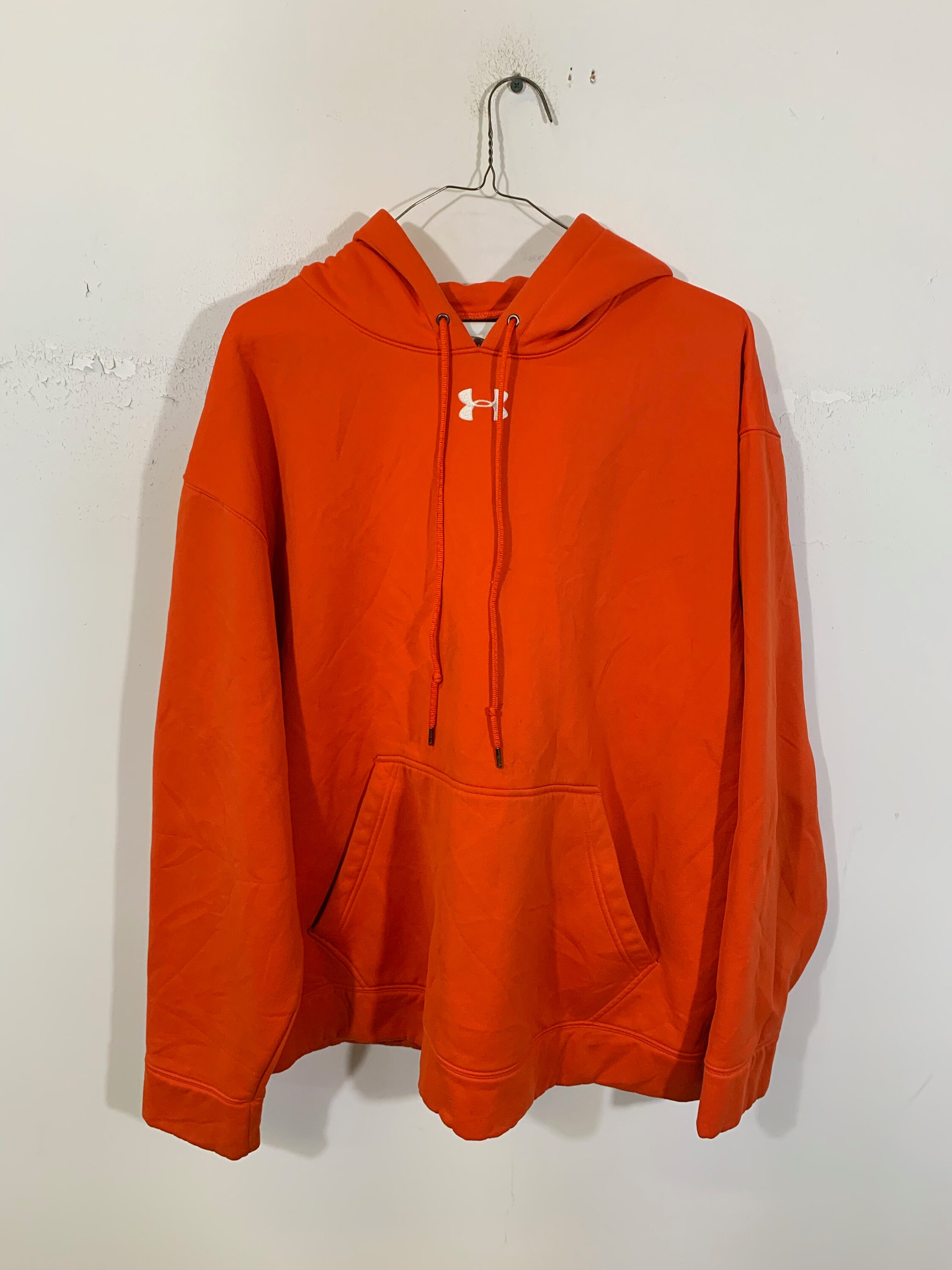 under armour orange sweatshirt
