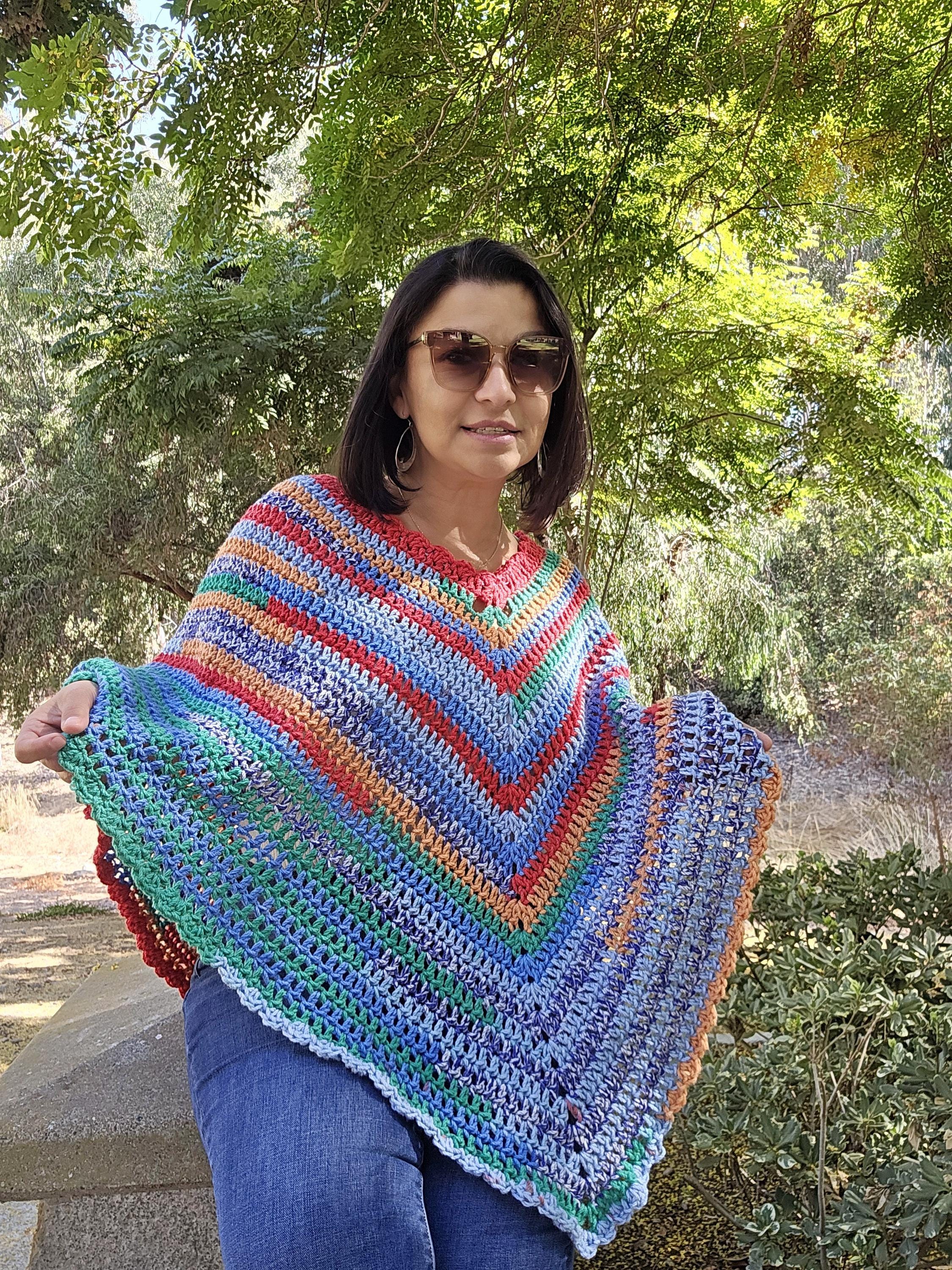 ONE SIZE - Rainbow Crochet Poncho, Poncho Wrap, Multicolor Mañanera, Crochet Lightweight Rainbow Poncho, Rainbow Mañanita, Boho Poncho