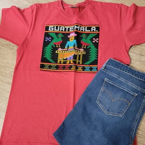 MEDIUM Unisex Guatemalan Tshirt,  El Quetzal T-Shirt, Gift for Guatemalan Boyfriend, Guatemalan Girlfriend, Central American Gift