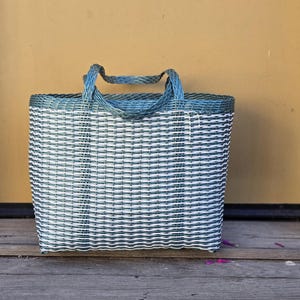 環境に優しいリサイクルプラスチックバスケット、プラスチックマーケットバッグ、マーケットバスケット、ビーチバッグ、大型織りグアテマラプラスチックマーケット