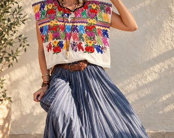 VINTAGE XELA Huipil, Quetzaltenango Traditional Top, Guatemalan Poncho