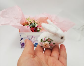 Ostern häkeln Hase, realistische Miniaturkaninchen, Feiertagsdekor