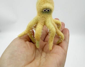 Needle Felted octopus, artist wool miniature sculpture, collectible, felt animal
