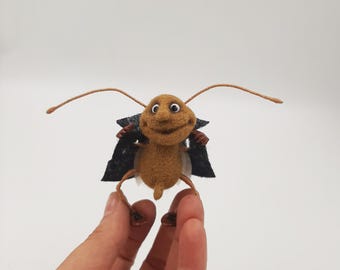 gefilzte Miniatur Schabe Künstlerwolle Skulptur, Sammlerstück, Geschenk für Freund, Erwachsene