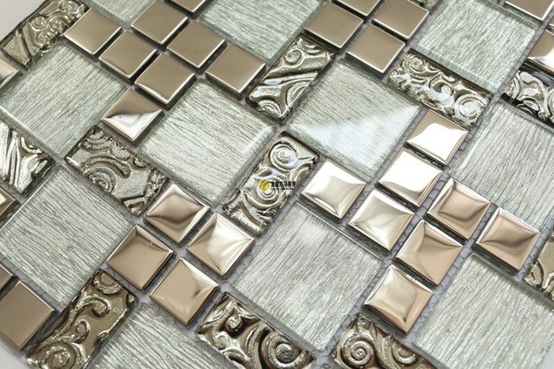 crystal white glass backsplash