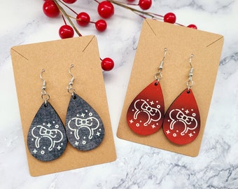 Minnie Ears Earrings / Vacation Earrings / Disney Inspired Earrings / Minnie Bows / Lightweight Wood Earrings / Cute Dangles / Gift For Her