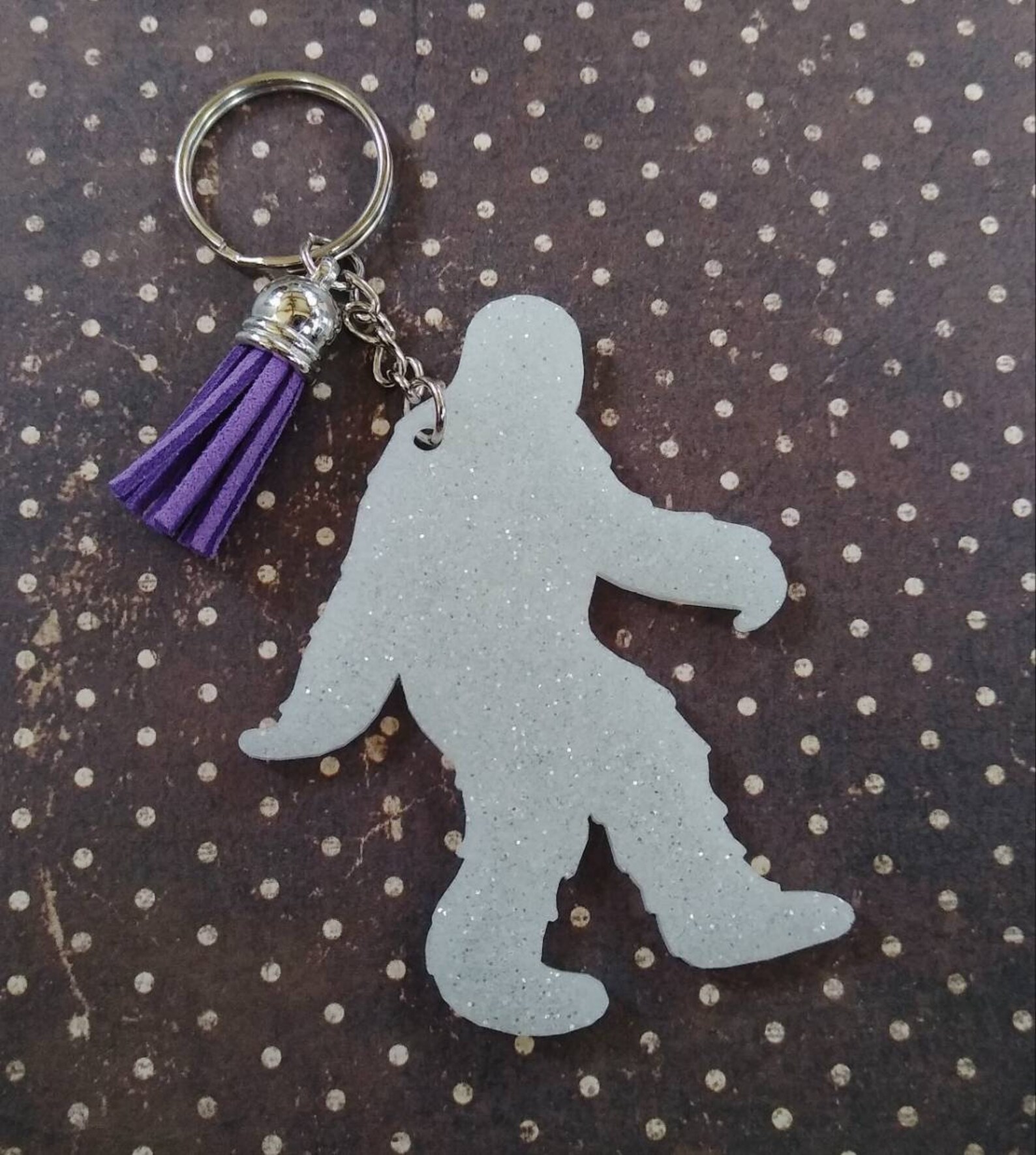 Yeti Keychain / Bigfoot Keychain/ Sasquatch Keychain / Gift Etsy