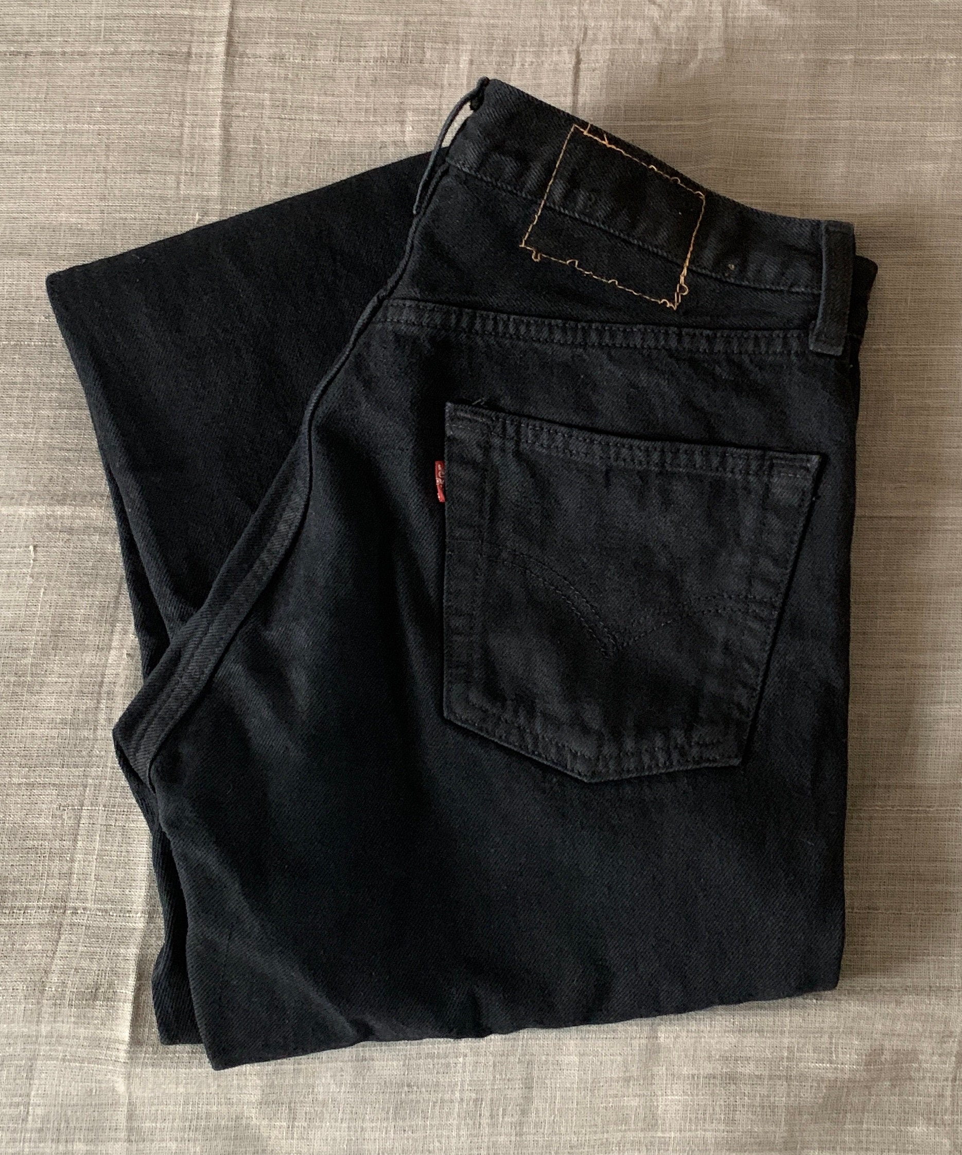 vintage black levis 501