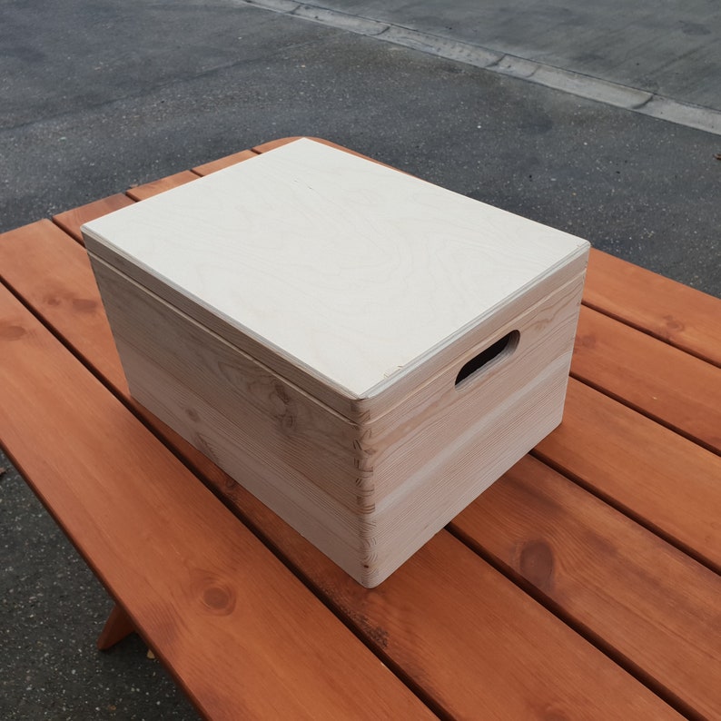 plain toy box to decorate