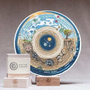 Calendario della Ruota dell'Anno - Stampa circolare in legno "Native Circles" dell'artista irlandese Emily Robyn Archer