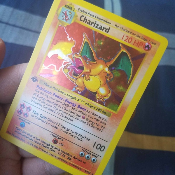 Star Holo) Pokemon Card 1st edition Charizard 1st edition shadowless Holographic  Card 4/102