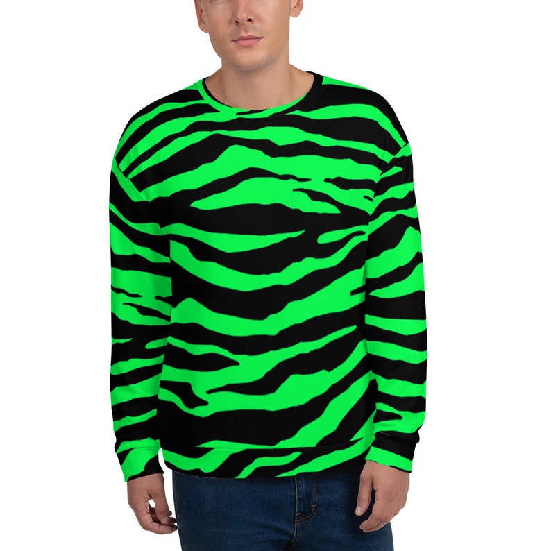 big t shirt rave outfit