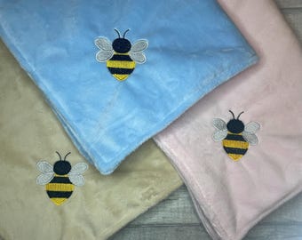 Pram blanket with bee design