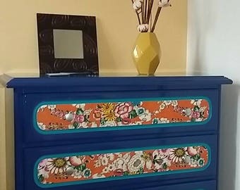 Vintage 90's dresser. version from the 70s!