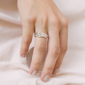 Rolling ring, 5 ring silver ring, five band intertwined ring, stacking rolling ring, 5 bands ring, interlocking ring, silver multi band ring