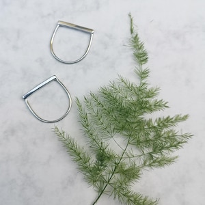 Silver signet ring, square signet ring, minimalist square ring,tiny signet ring, rectangle signet ring, everyday ring, geometric ring.