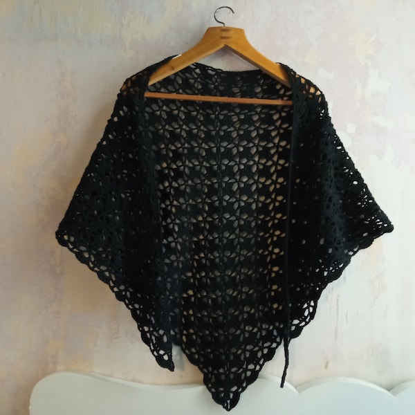 grand châle au crochet, écharpe au crochet noire, châle triangulaire en tricot, écharpe triangulaire au crochet