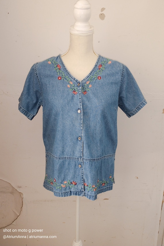 Jane Ashley Denim Embroidered Button Down Top, S