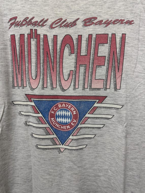 Vintage 90's Bayern Munich Football Classic Tee/ Classic Football