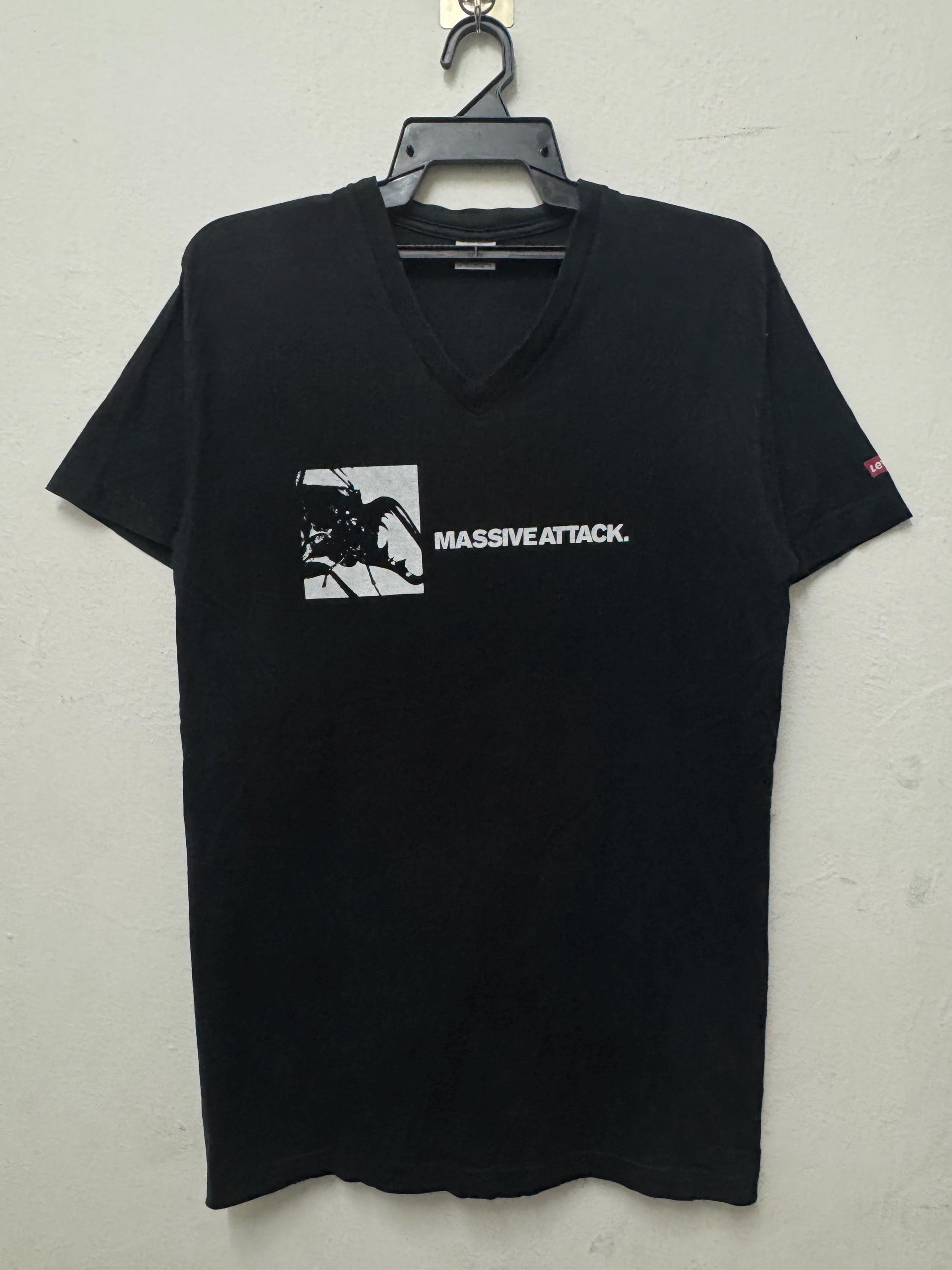 90's Levi's Massive Attack S/S Tee