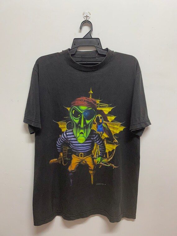 Vintage 90's Alien Workshop Visitor Production Tee/ Film Movies