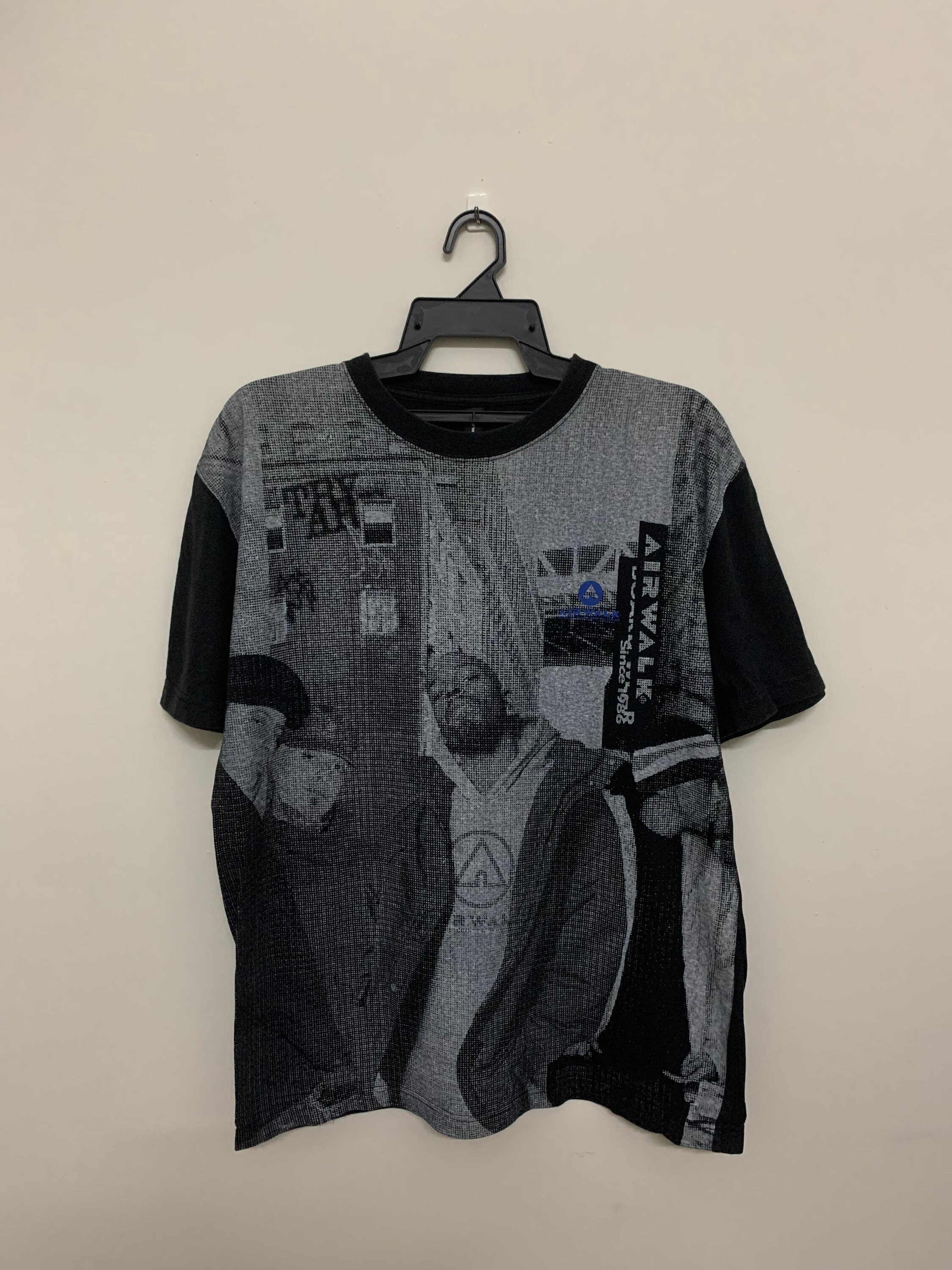 90s vintage airwalk TAILGATING Tシャツ size.M Vintage 90s Airwalk Skateboard 