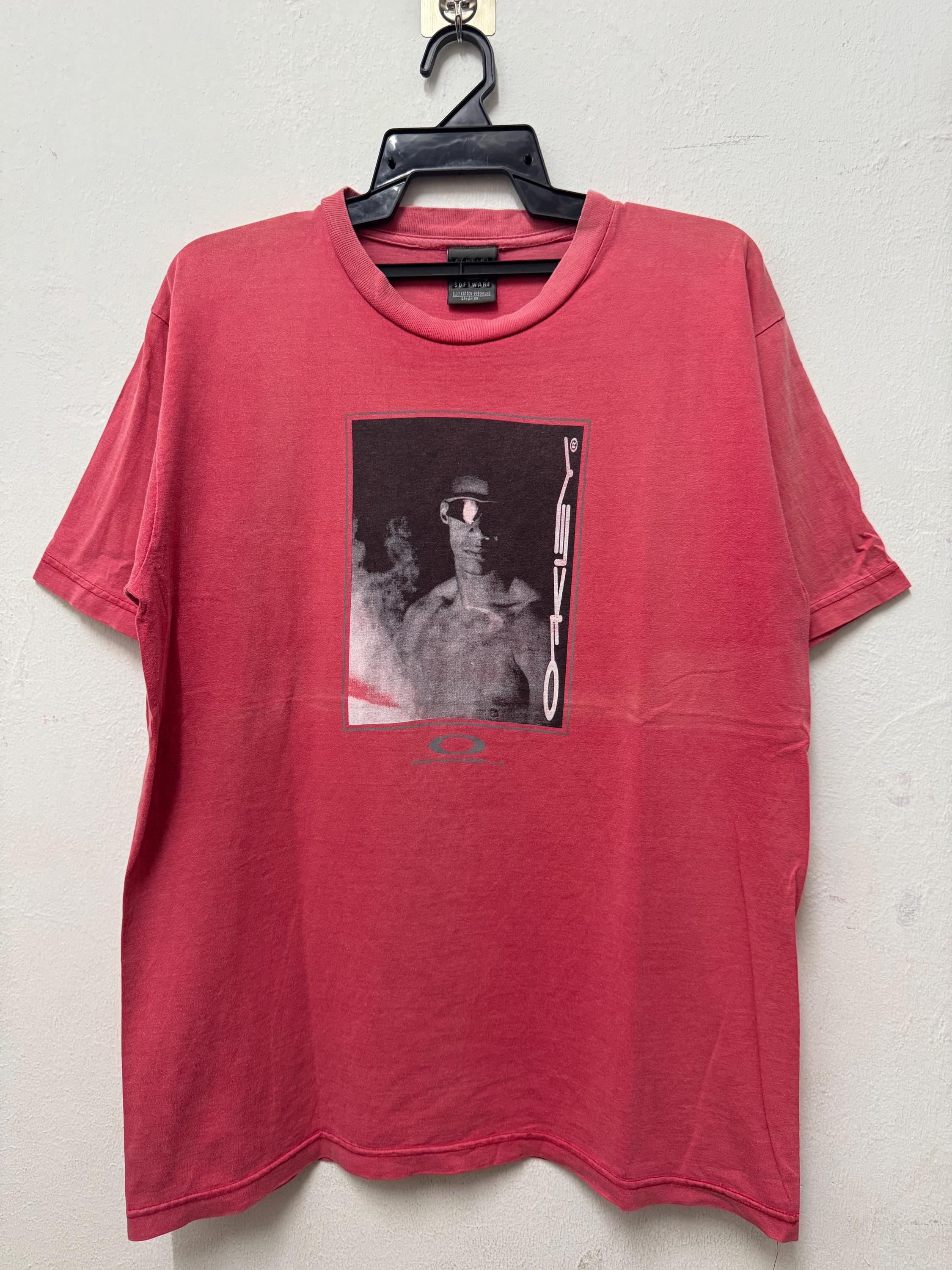 Oakley software t shirt - Etsy 日本