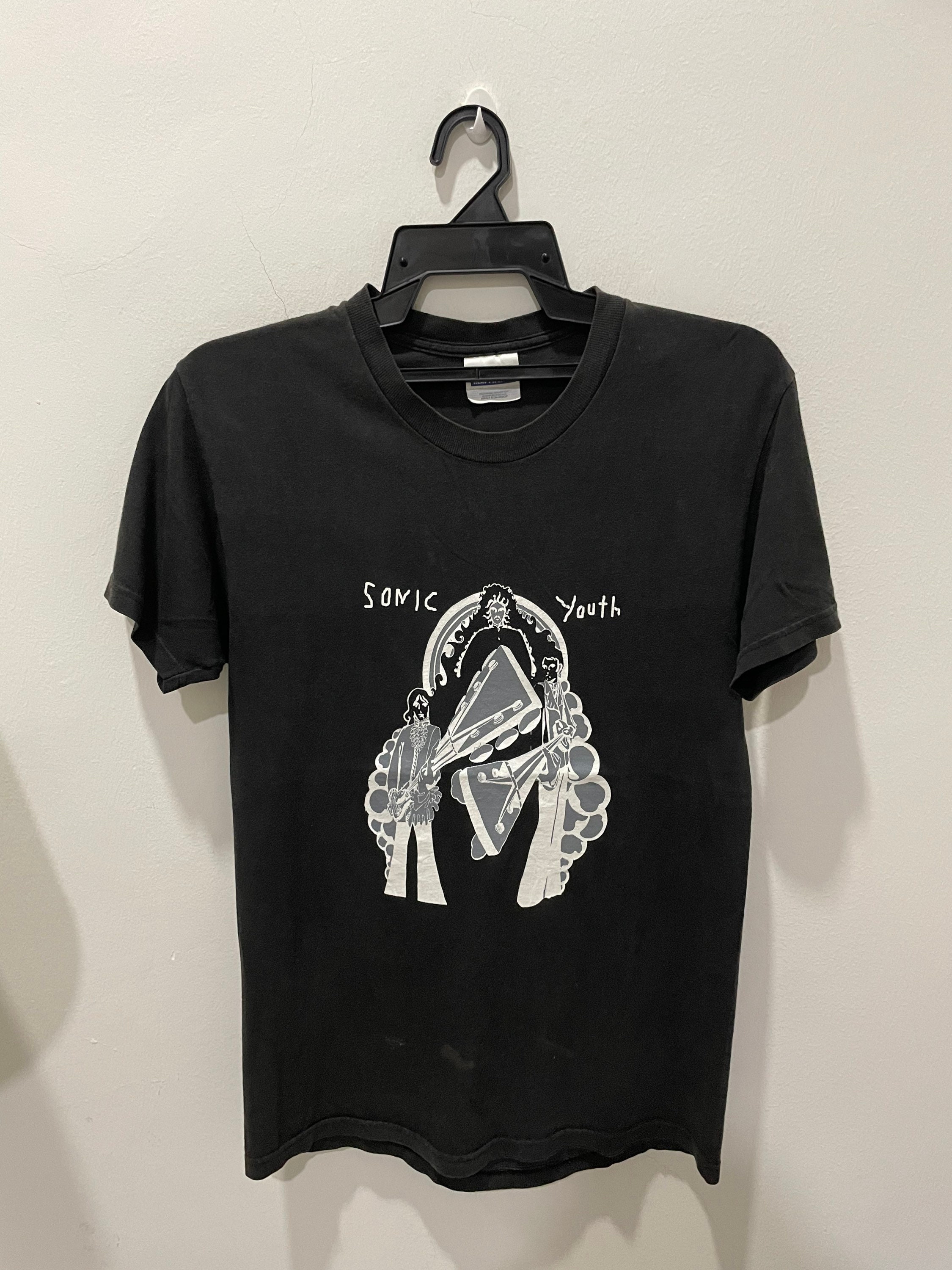 Taku　SONIC YOUTH Tシャツ 黒 Mサイズ　キムゴードン il_fullxfull.4436352197_r1rp.jpg