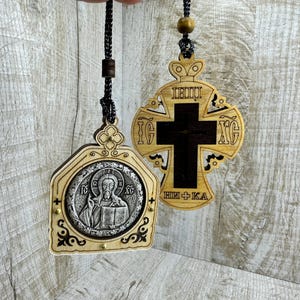 Christliche Ikone Autoamulett Autospiegelkreuz Hölzernes Autokreuz Kreuz des Glücks Kruzifix-hölzernes Kreuz schnitzende römisch-ukrainisch-katholische Autosatz